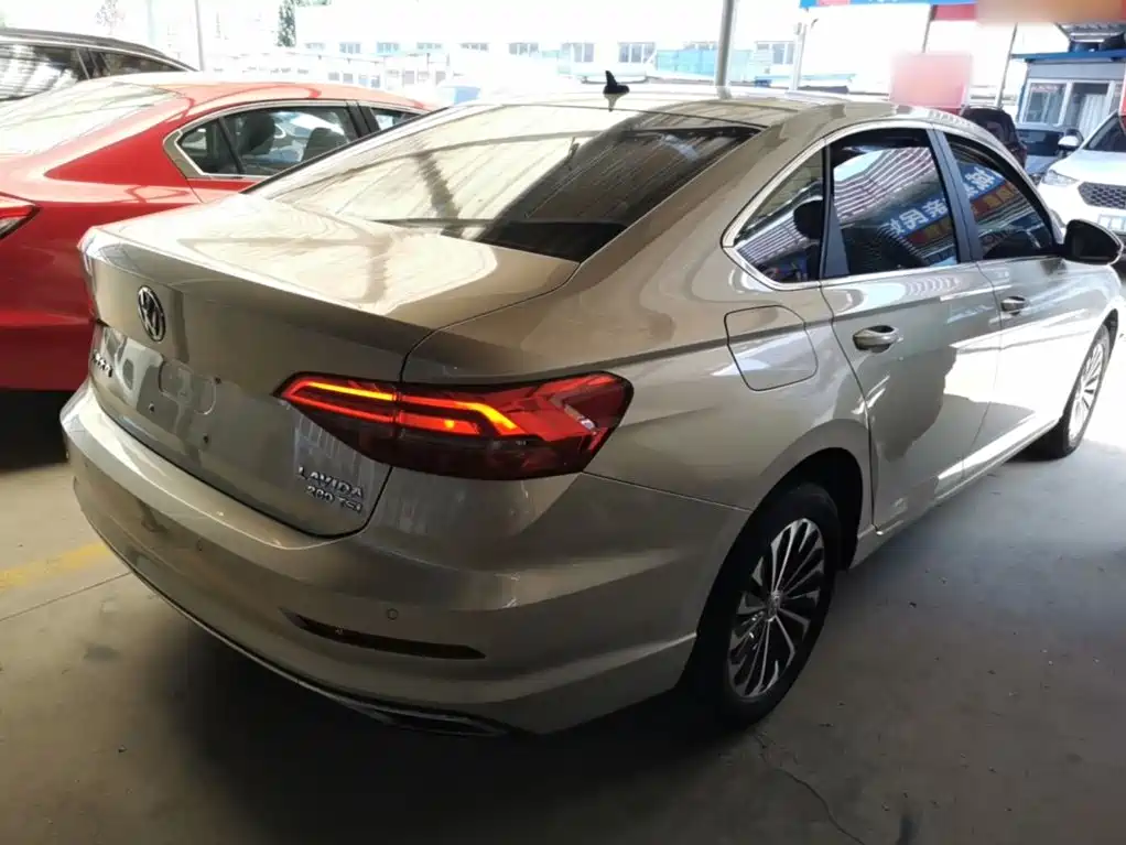 Lavida 2018 280TSI DSG Comfort Edition National V купить на сайте DeffCars