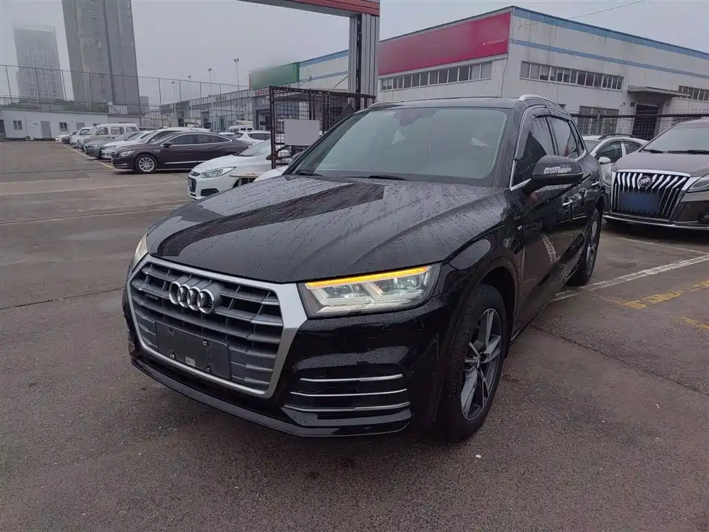 Audi Q5L 2018 45 TFSI Exclusive Fashion Model National V купить на сайте DeffCars