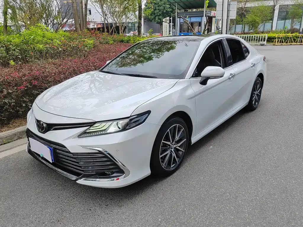 Camry 2021 2.5G Deluxe Edition купить на сайте DeffCars