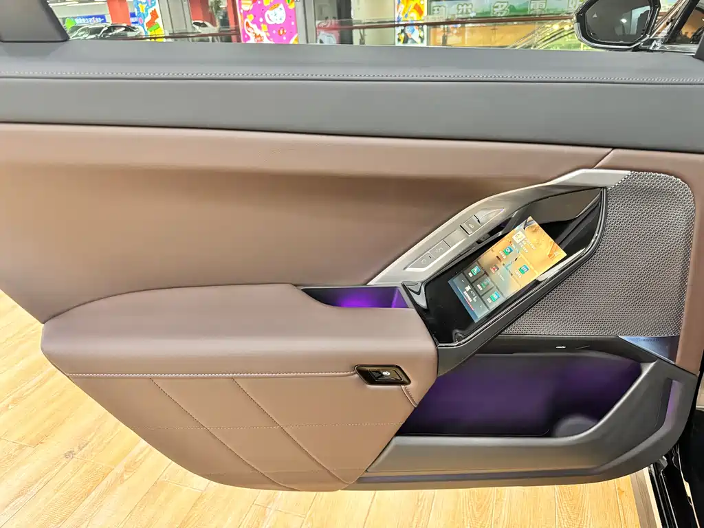 BMW 7 Series 2023 735Li M Sports Package купить на сайте DeffCars
