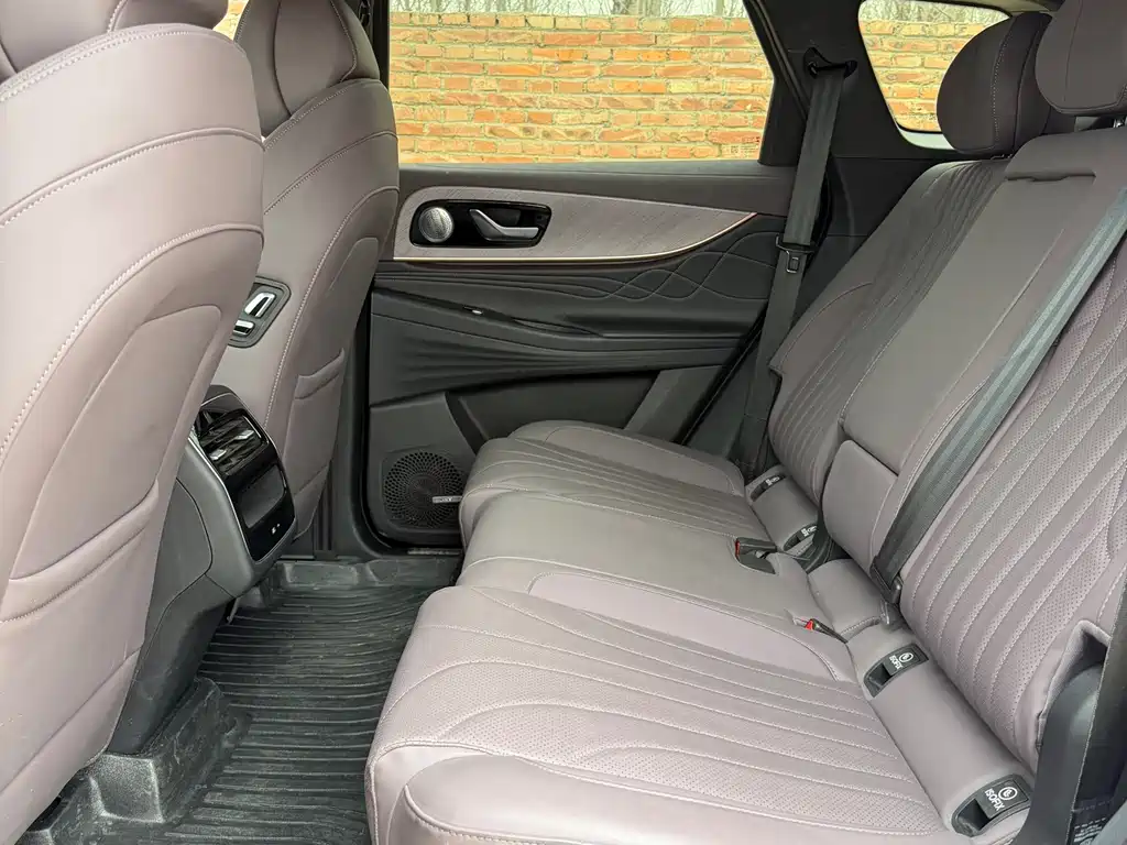 Tiggo 9 2025 2.0T automatic two-wheel drive exclusive version 5 seats купить на сайте DeffCars