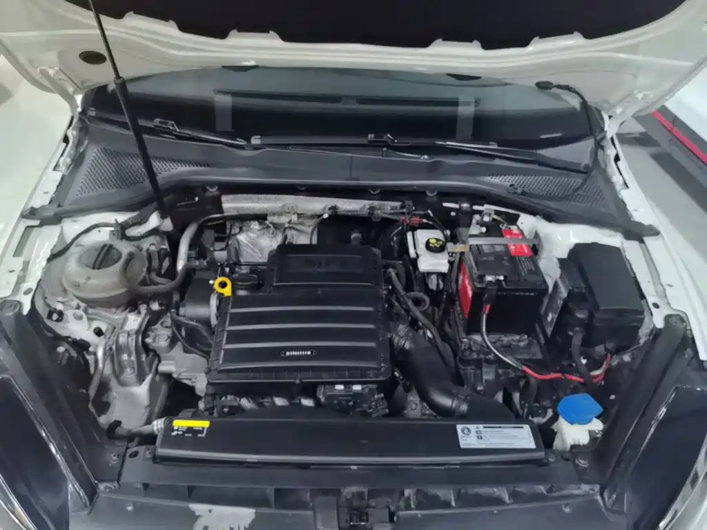 Golf 2019 1.6L automatic comfort model National V купить на сайте DeffCars