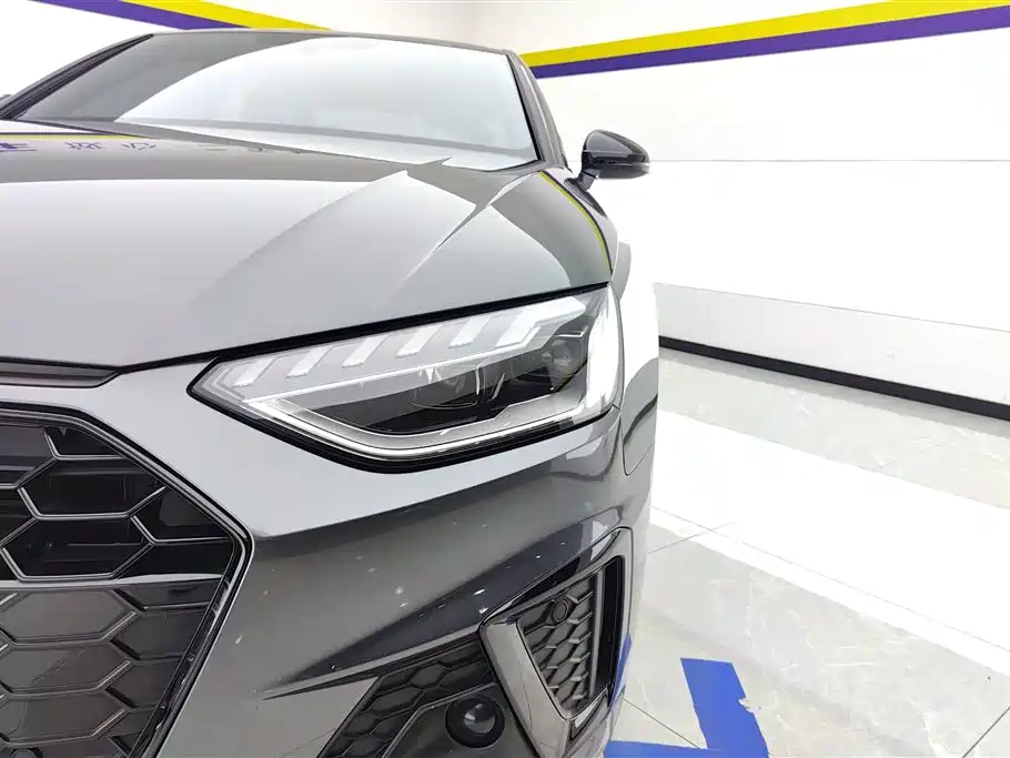 Audi A4L 2023 40 TFSI luxury and dynamic model купить на сайте DeffCars