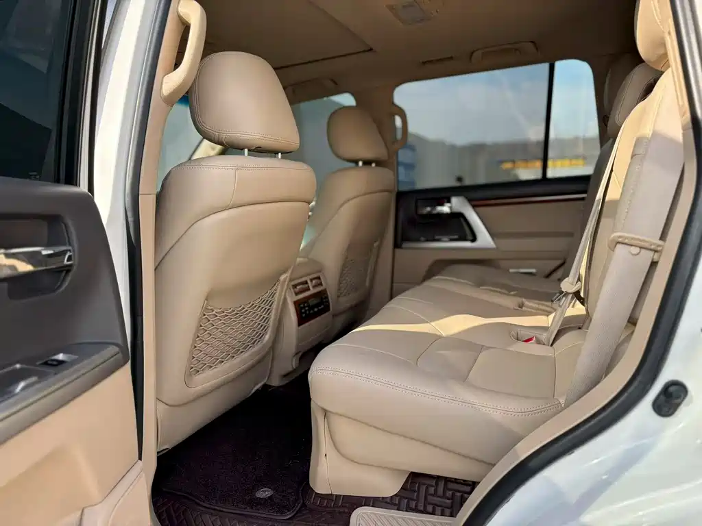 Land Cruiser 2012 4.0L automatic VX купить на сайте DeffCars