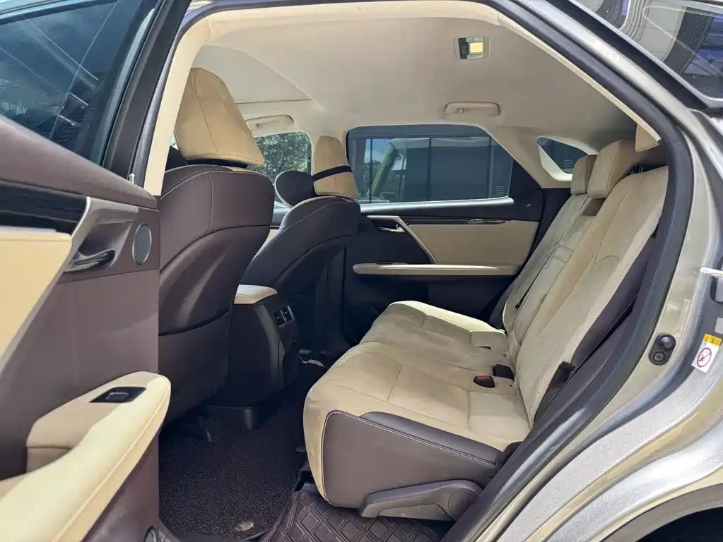 Lexus RX 2020 300 2WD Elite Edition National VI купить на сайте DeffCars