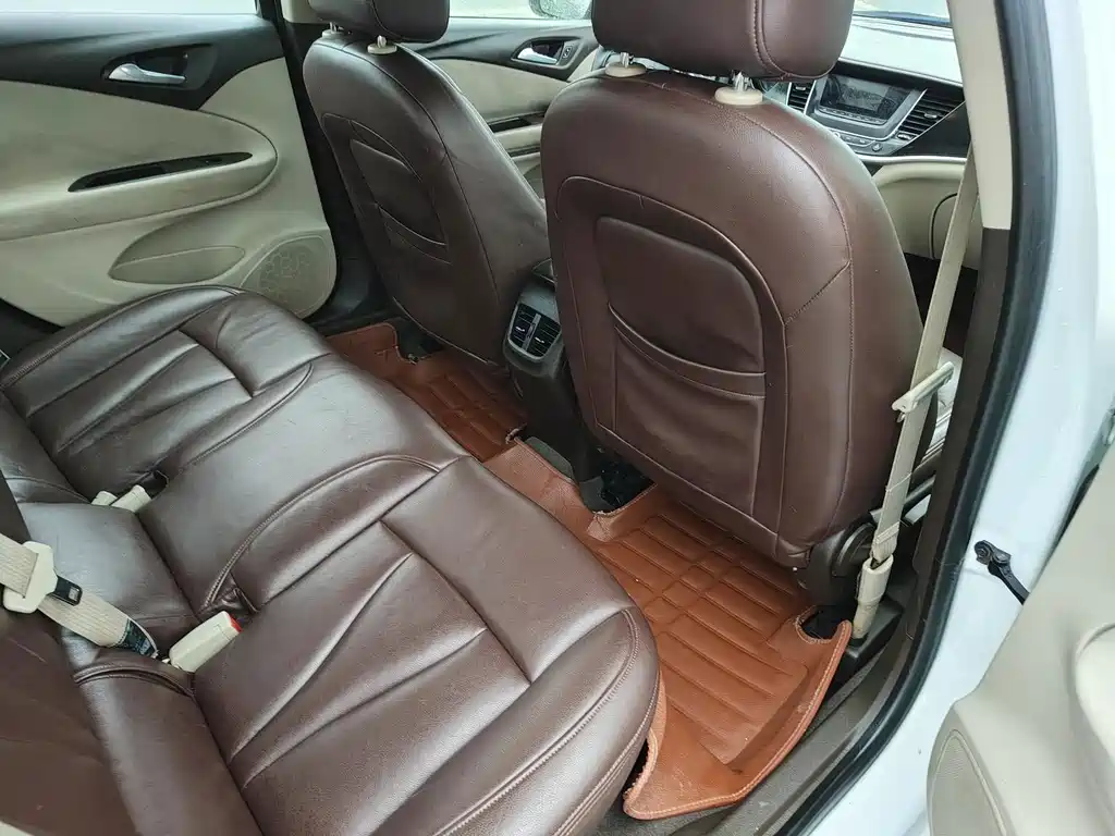 Weilan 2015 Sedan 15S Automatic Enterprising купить на сайте DeffCars