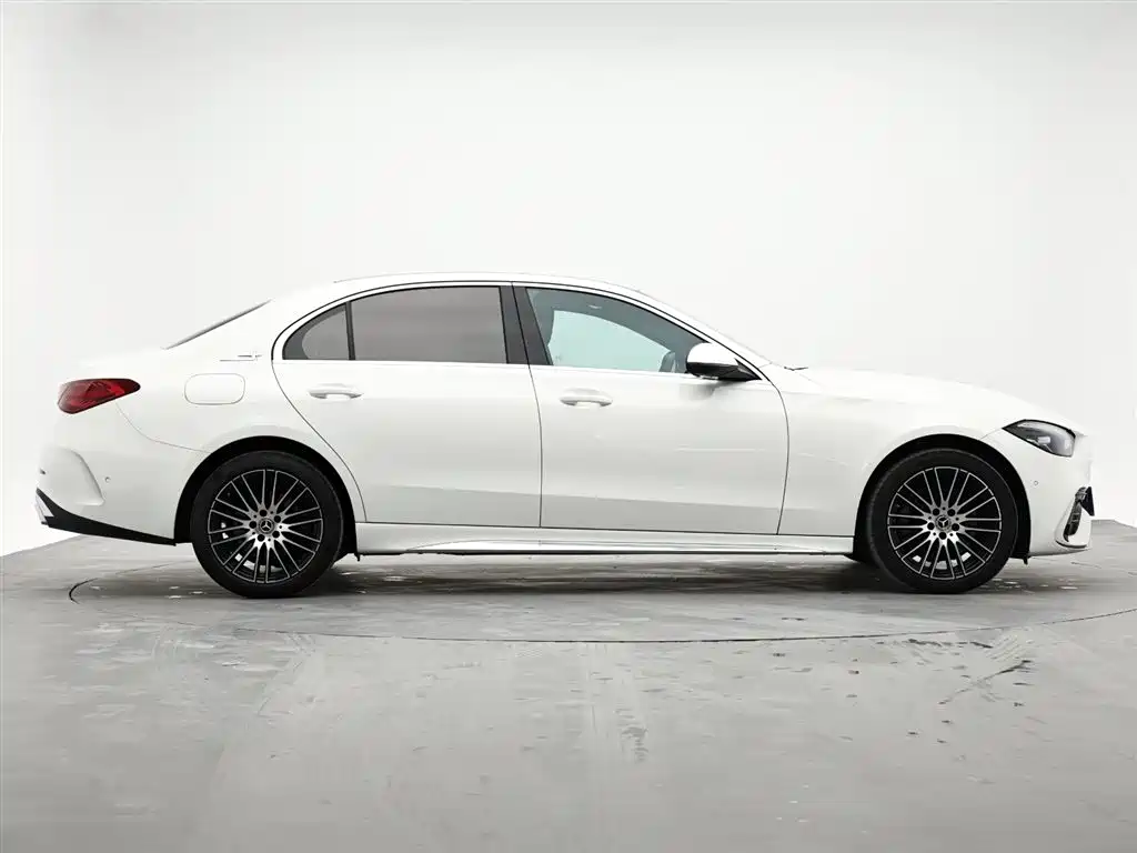 Mercedes-Benz C-Class 2024 facelift C 260 L sports version купить на сайте DeffCars