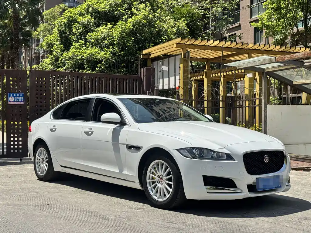 Jaguar XFL 2018 XFL 2.0T 200PS Fenghua Edition купить на сайте DeffCars
