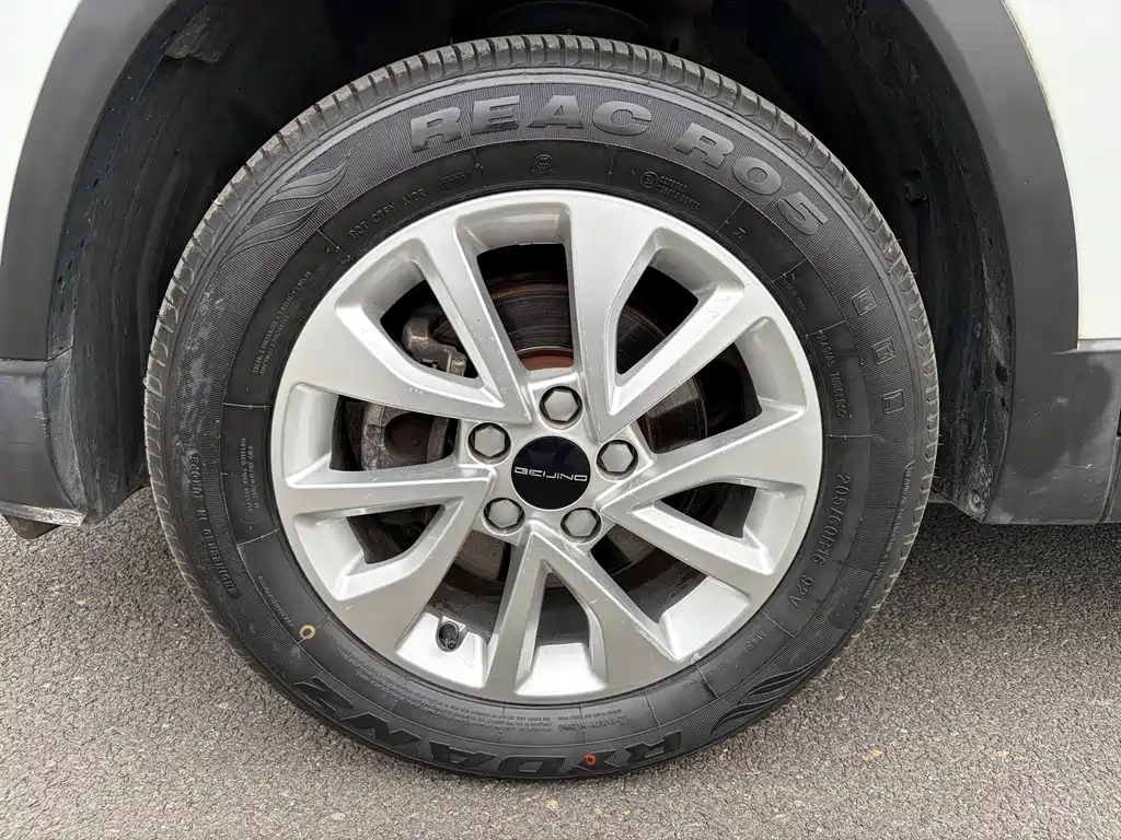Beijing X3 2019 1.5T Manual Honor Edition купить на сайте DeffCars