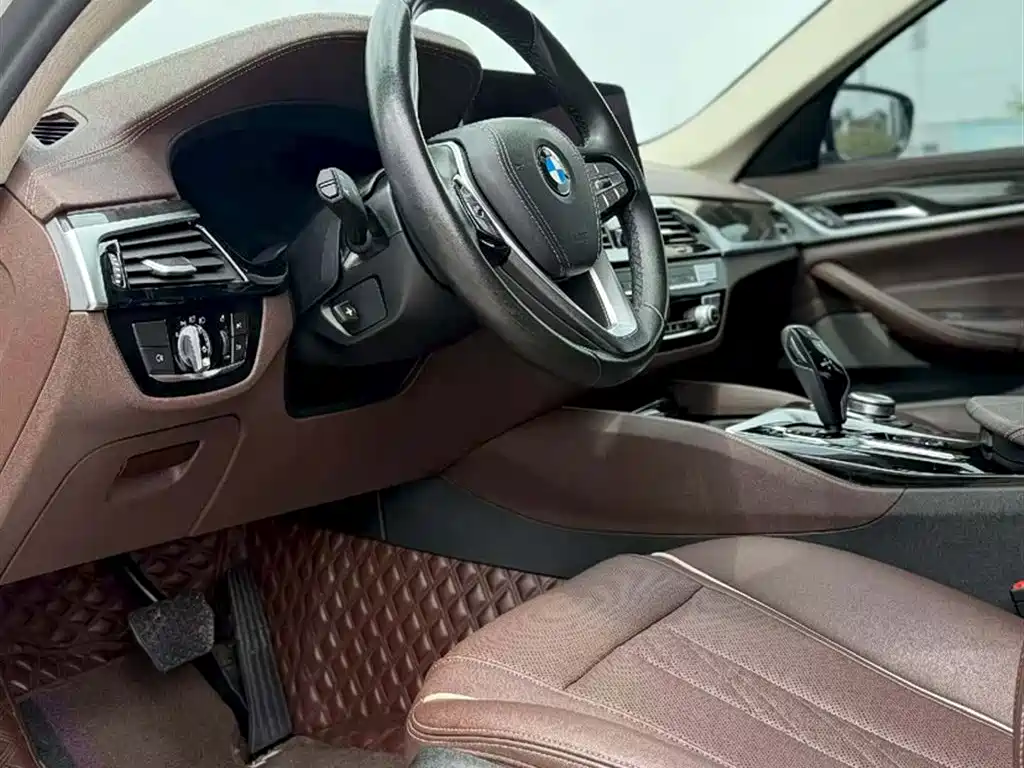 BMW 5 Series 2022 facelift 525Li luxury package купить на сайте DeffCars