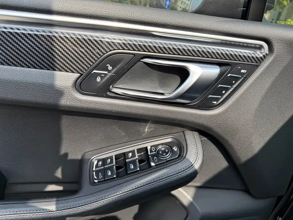 Macan 2018 Macan 2.0T купить на сайте DeffCars