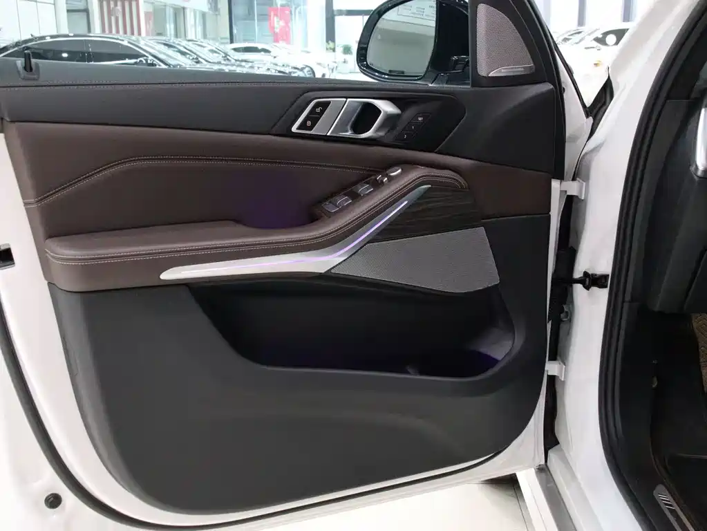 BMW X5 2023 xDrive 40Li M Sports Package купить на сайте DeffCars