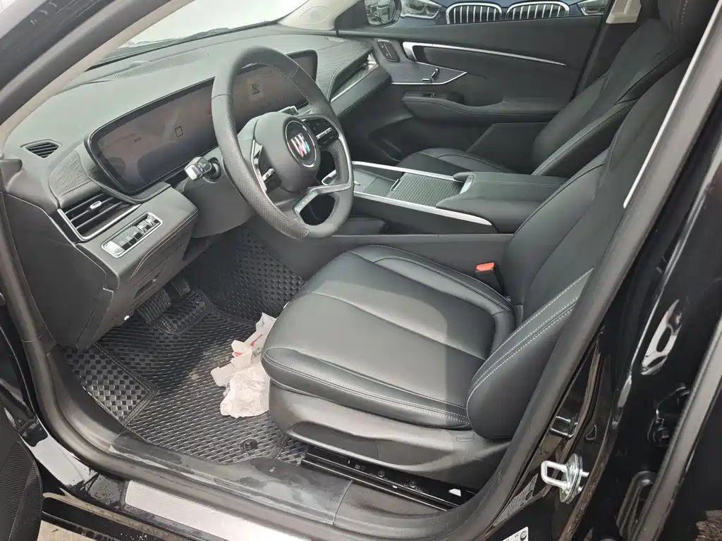 LaCrosse 2025 28T Platinum Edition купить на сайте DeffCars