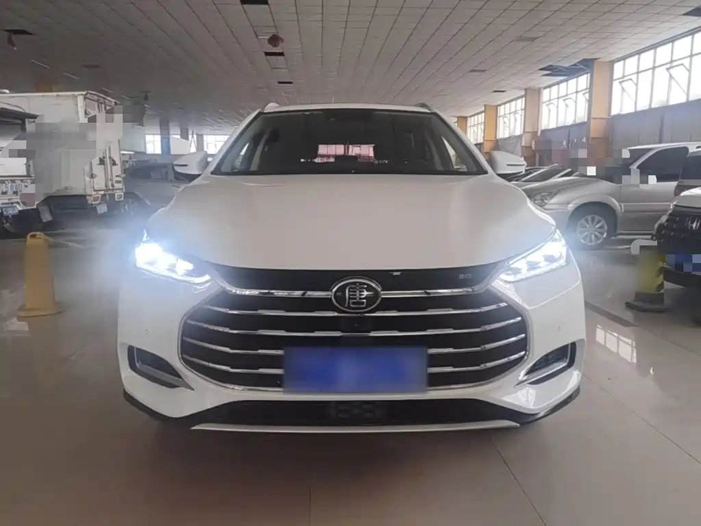Tang 2018 2.0T Automatic Intelligent Premium Model 7 Seats National V купить на сайте DeffCars