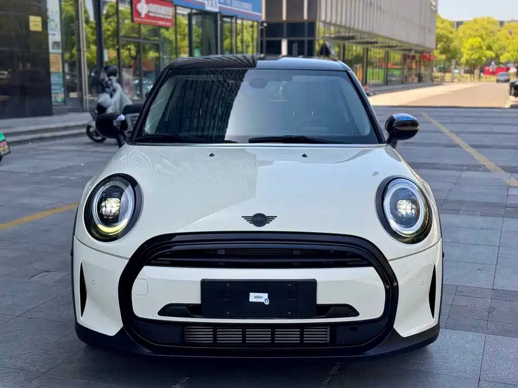 MINI 2023 1.5T COOPER Artist Five-Door Edition купить на сайте DeffCars