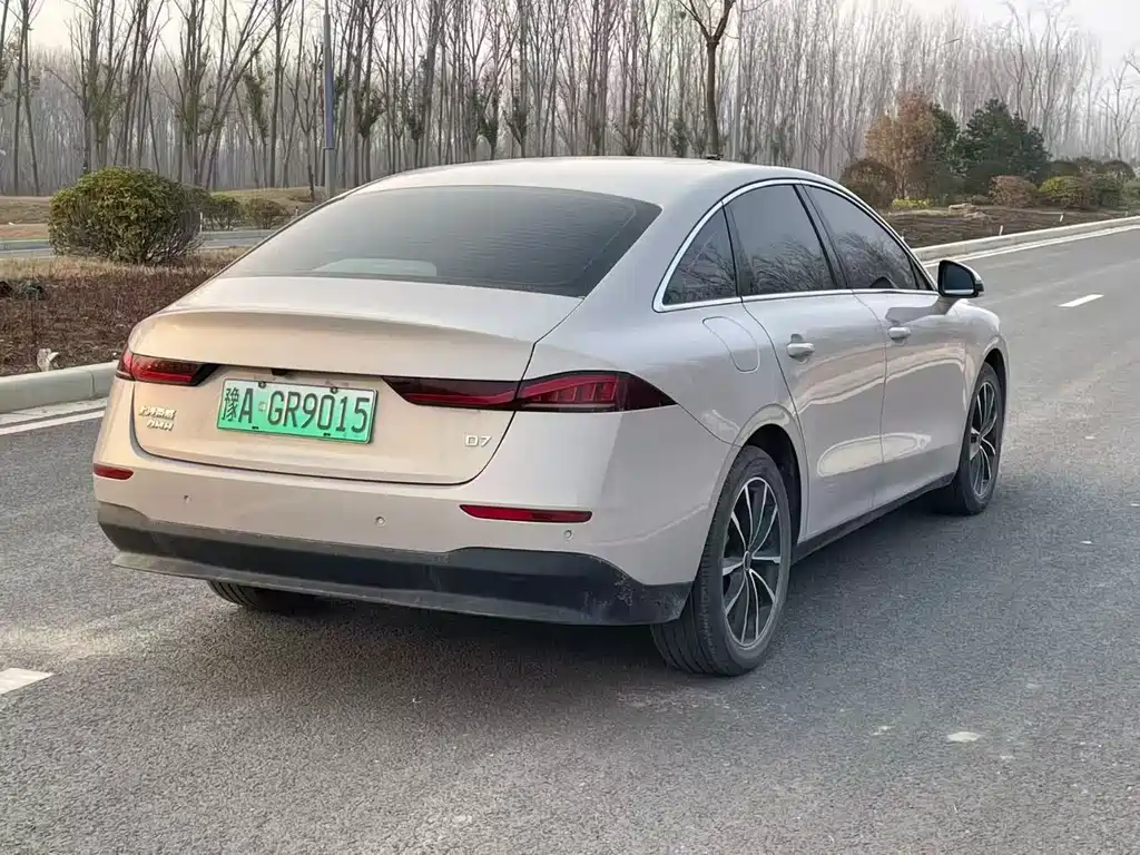 Roewe D7 2025 DMH 125km World Championship Edition купить на сайте DeffCars