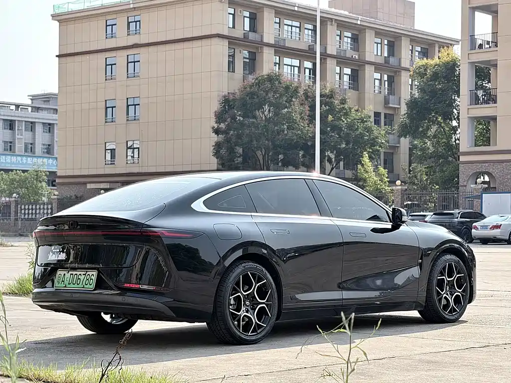Changan Qiyuan A07 2024 pure electric true fragrance version 710 flagship model купить на сайте DeffCars