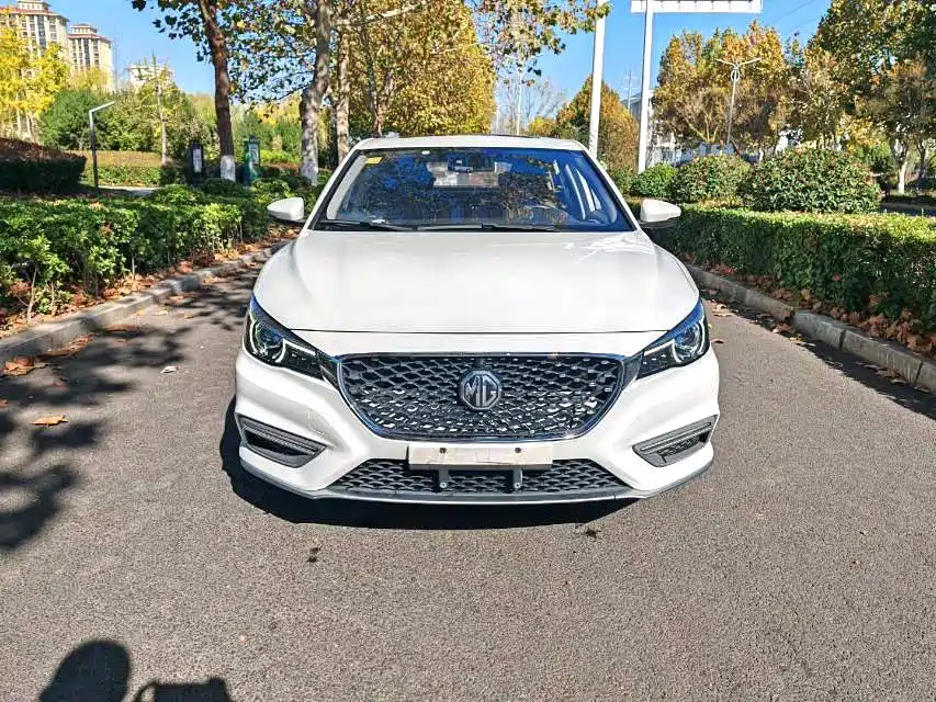 MG6 2019 20T automatic super connected version купить на сайте DeffCars