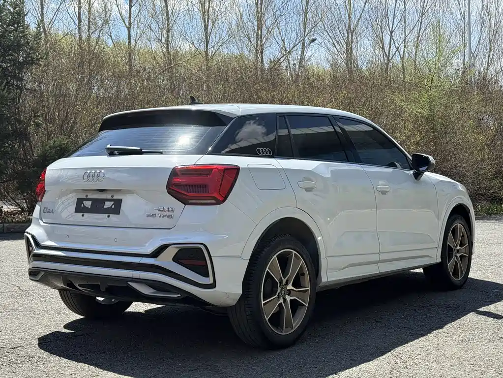 Audi Q2L 2022 35 TFSI fashionable and dynamic купить на сайте DeffCars