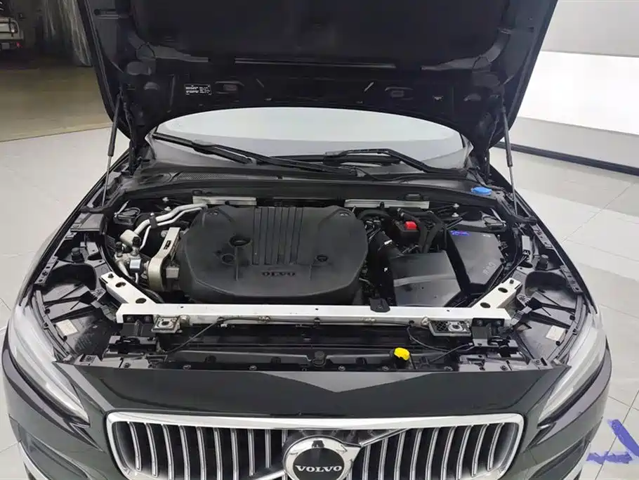 Volvo S90 2023 B5 Zhiyuan Luxury Edition купить на сайте DeffCars