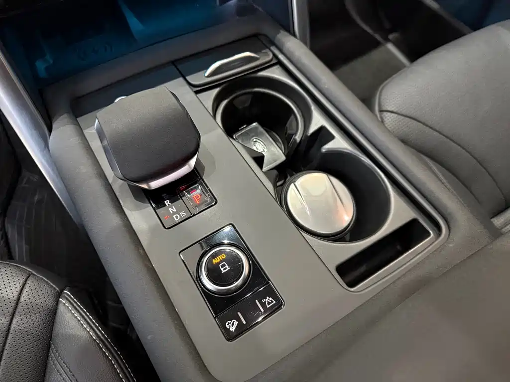Discover the 2023 360PS R-Dynamic S купить на сайте DeffCars