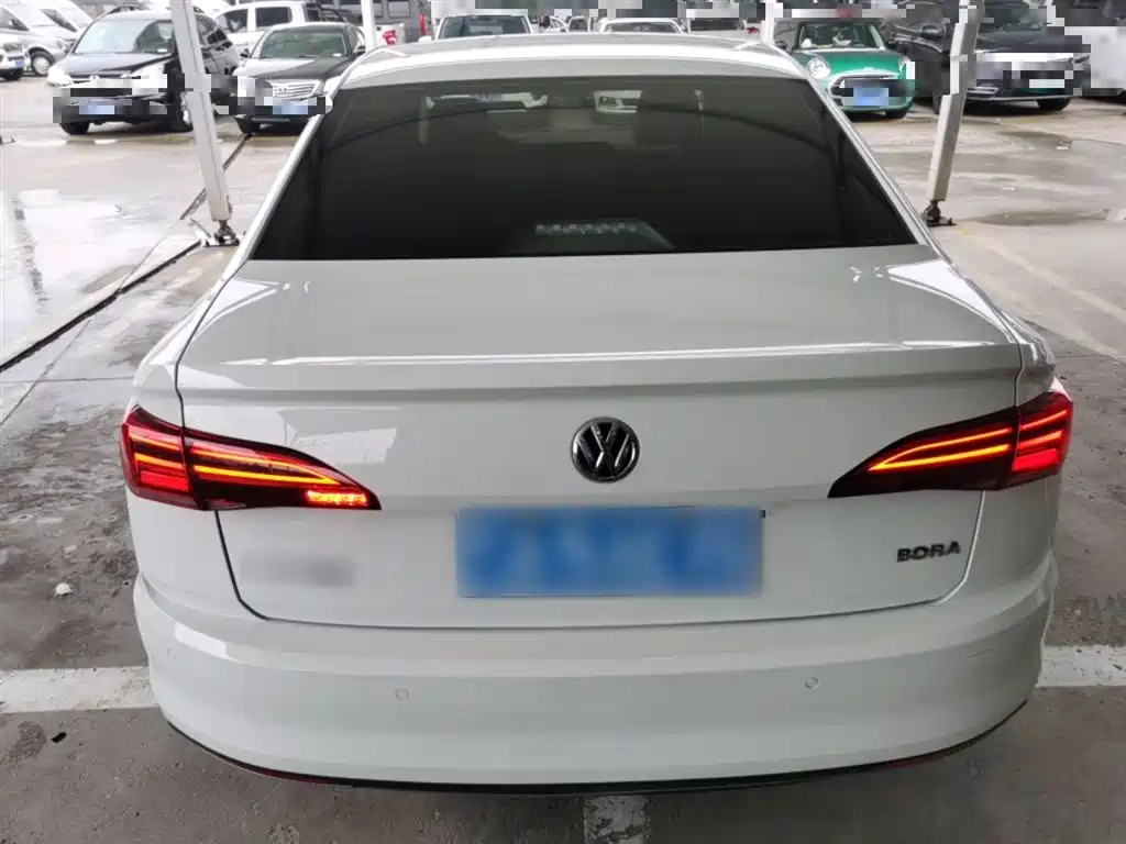 Bora 2020 1.5L automatic comfort model купить на сайте DeffCars