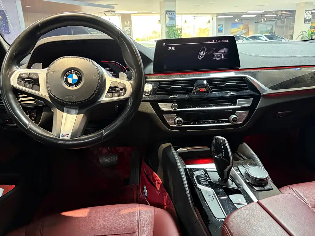 BMW 5 Series 2020 530Li Leading M Sports Package купить на сайте DeffCars
