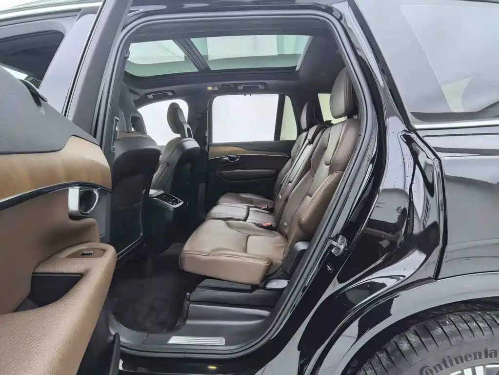 Volvo XC90 2021 B6 Zhiyi Deluxe Edition 7 seats купить на сайте DeffCars