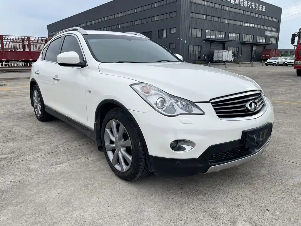 Infiniti QX50 imported 2013 2.5L two-wheel drive elegant version купить на сайте DeffCars
