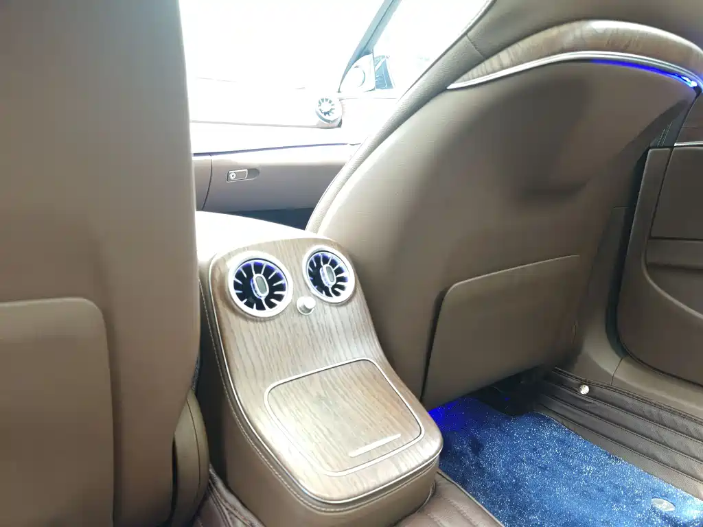 Mercedes-Benz E-Class 2023 E 300 L Fashion купить на сайте DeffCars