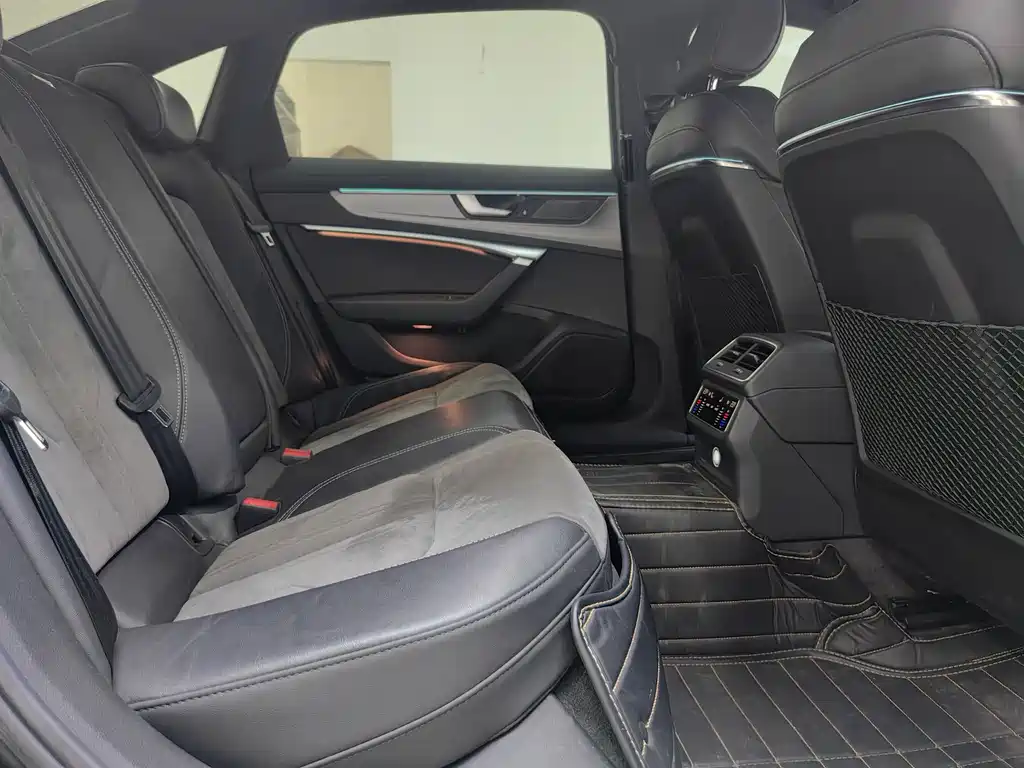 Audi A6L 2022 45 TFSI Premium Dynamic Model купить на сайте DeffCars