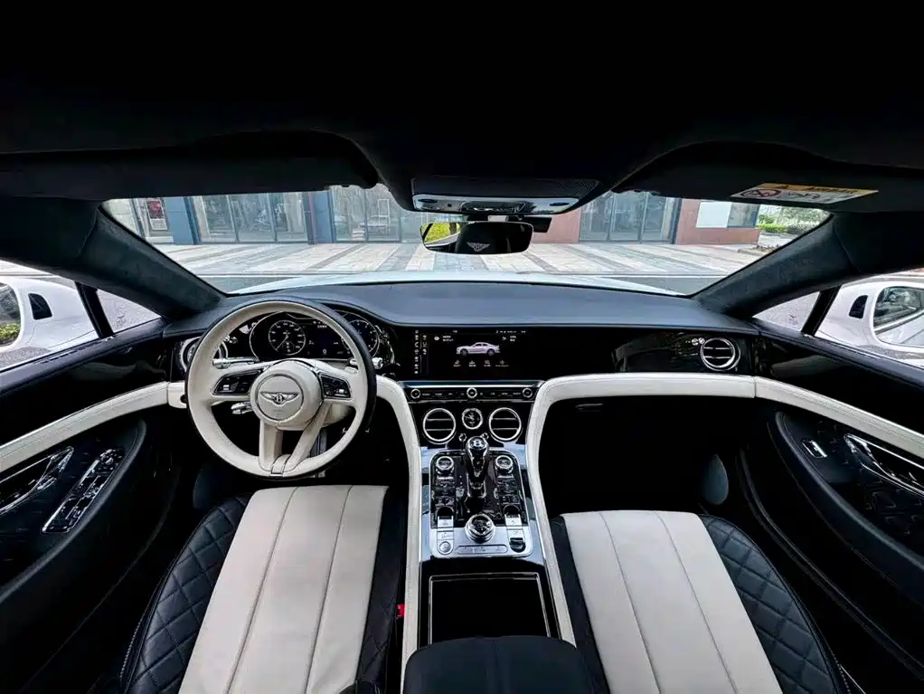 Continental 2022 4.0T GT V8 купить на сайте DeffCars