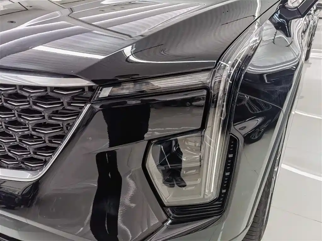 Cadillac XT4 2024 28T two-wheel drive premium model купить на сайте DeffCars