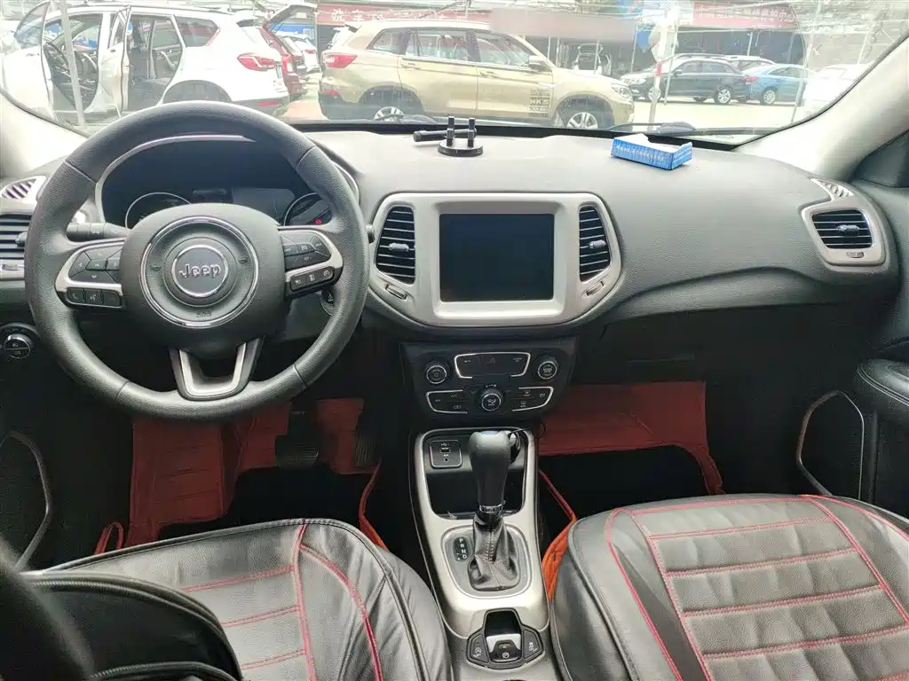 Compass 2019 220T Automatic Joy Edition купить на сайте DeffCars