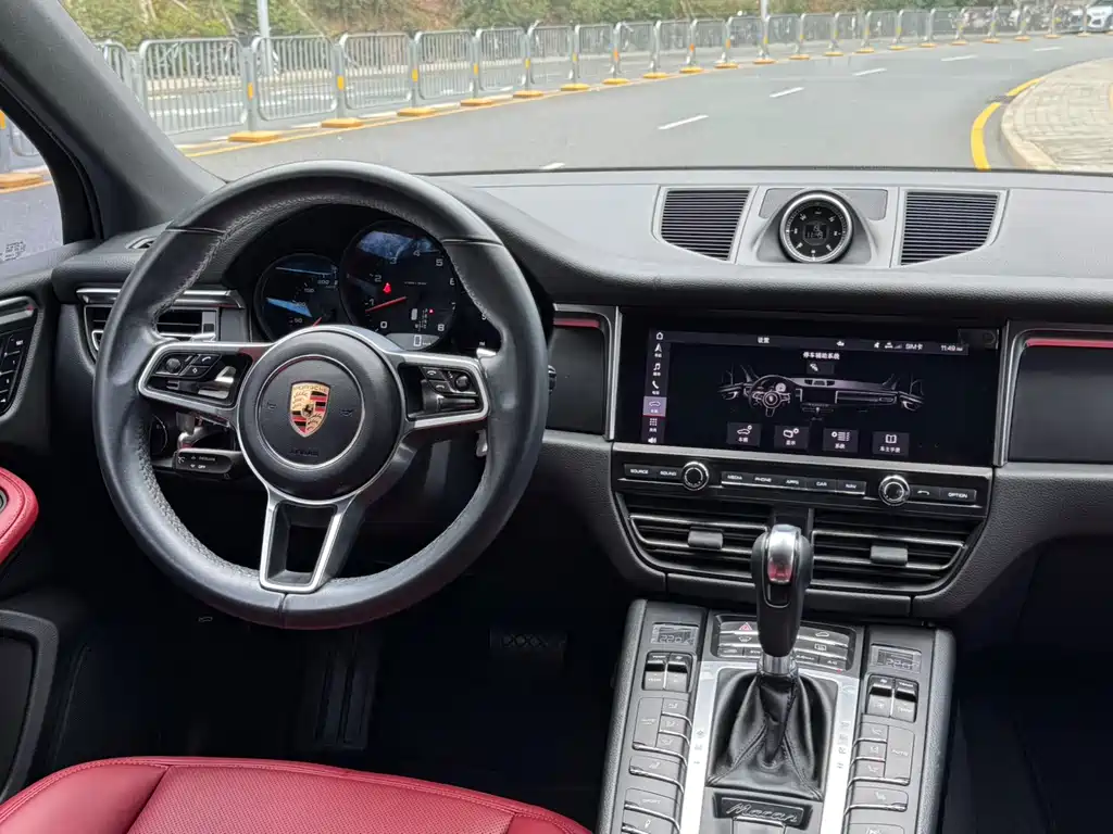 Macan 2020 Macan 2.0T купить на сайте DeffCars