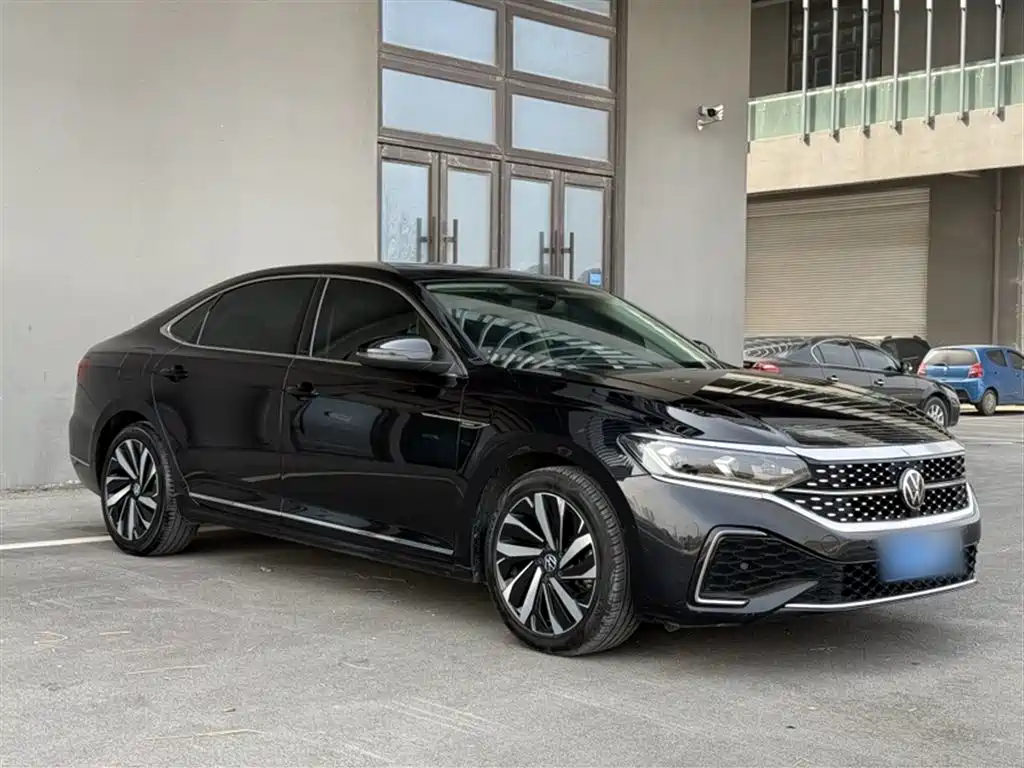 Passat 2022 330TSI Starry Sky Elite Edition купить на сайте DeffCars