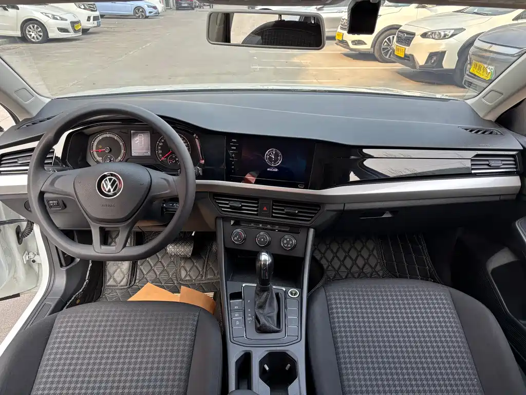 Bora 2021 1.5L Automatic Fashion Smart Connected Edition купить на сайте DeffCars