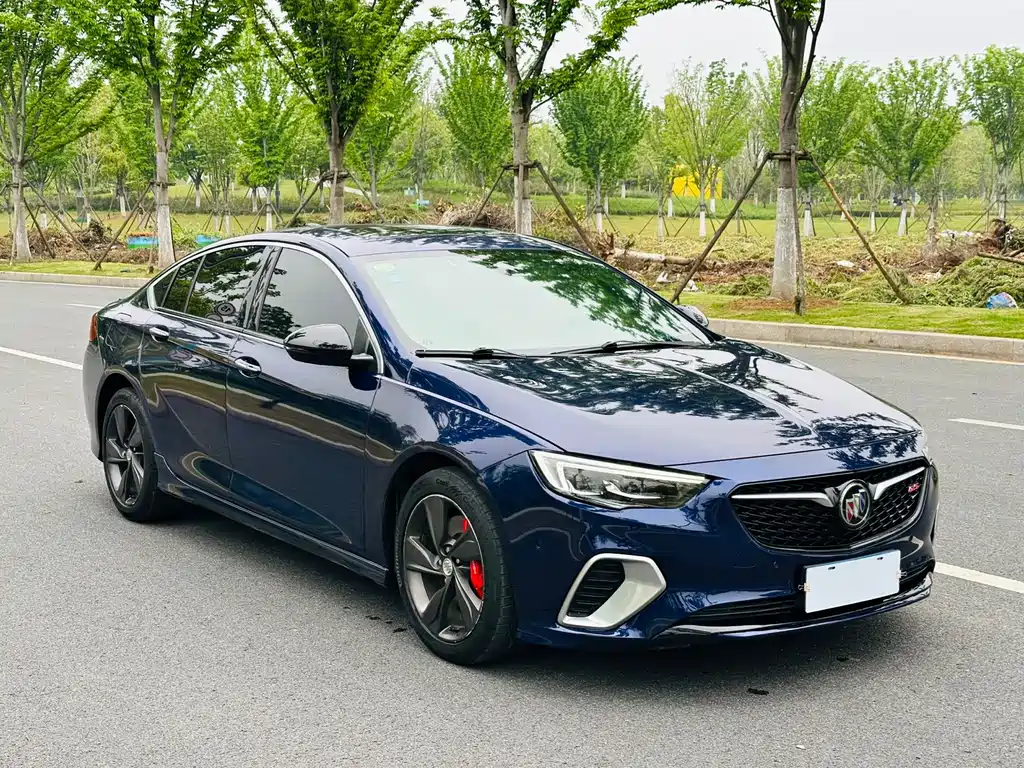 Regal 2019 GS 28T Premium Type National VI купить на сайте DeffCars