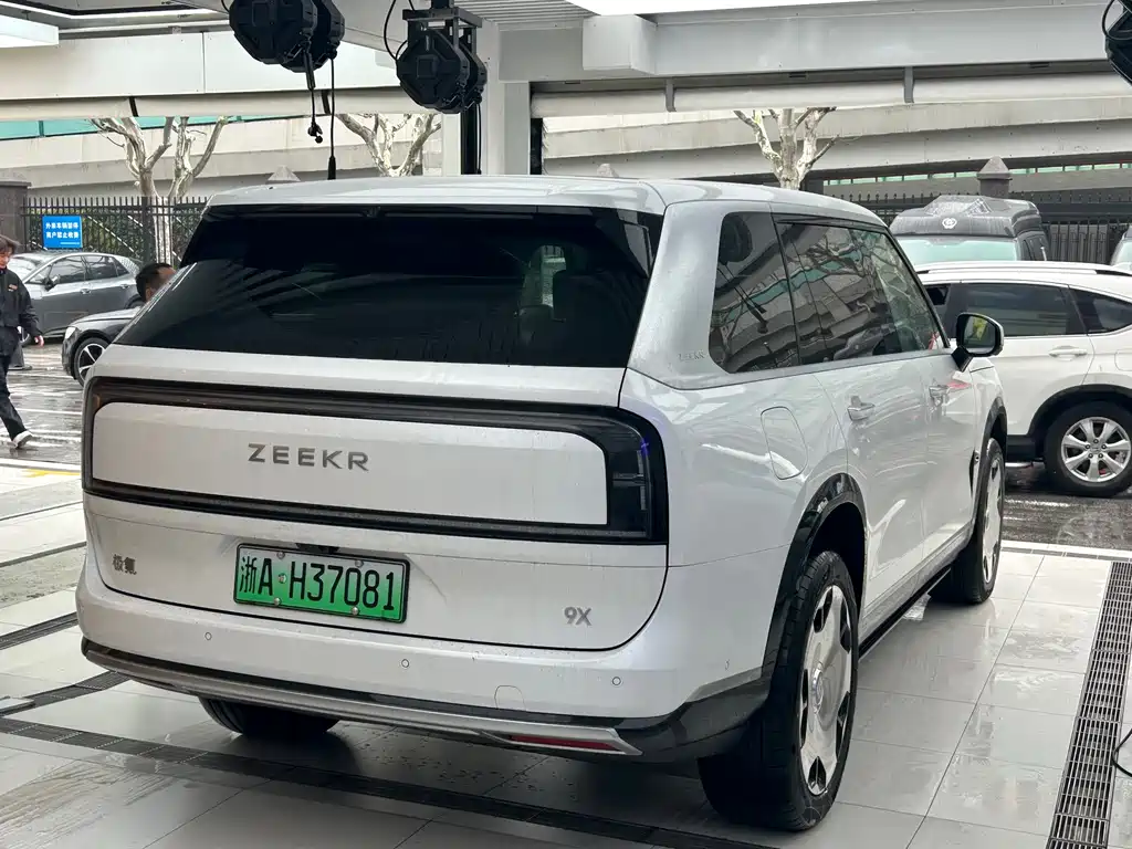 JiKr 9X 2025 Ultra Edition 70kWh купить на сайте DeffCars