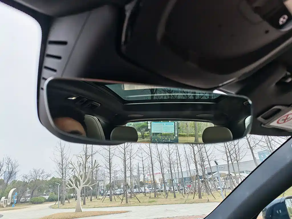 Volvo XC60 2026 B5 four-wheel drive Zhiyuan Sports Edition купить на сайте DeffCars