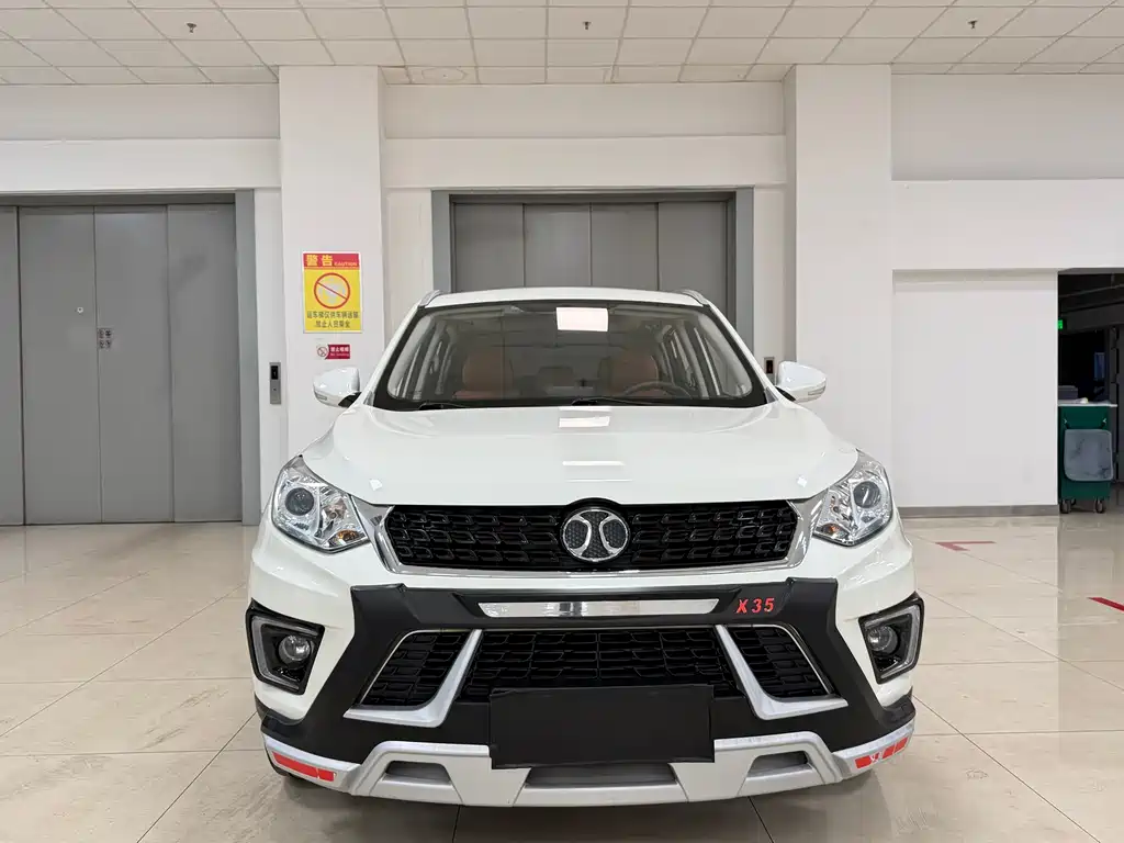 Saab X35 2016 1.5L automatic luxury version купить на сайте DeffCars