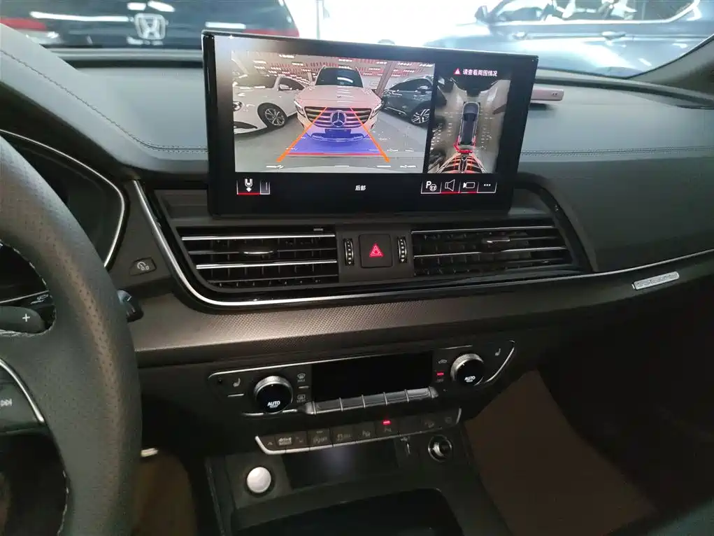 Audi Q5L 2024 45 TFSI luxury and dynamic model купить на сайте DeffCars