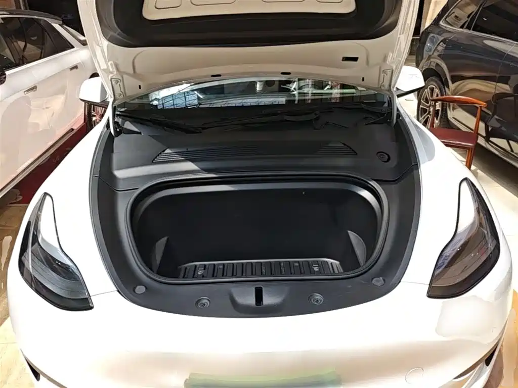 Model Y 2022 rear-wheel drive version купить на сайте DeffCars