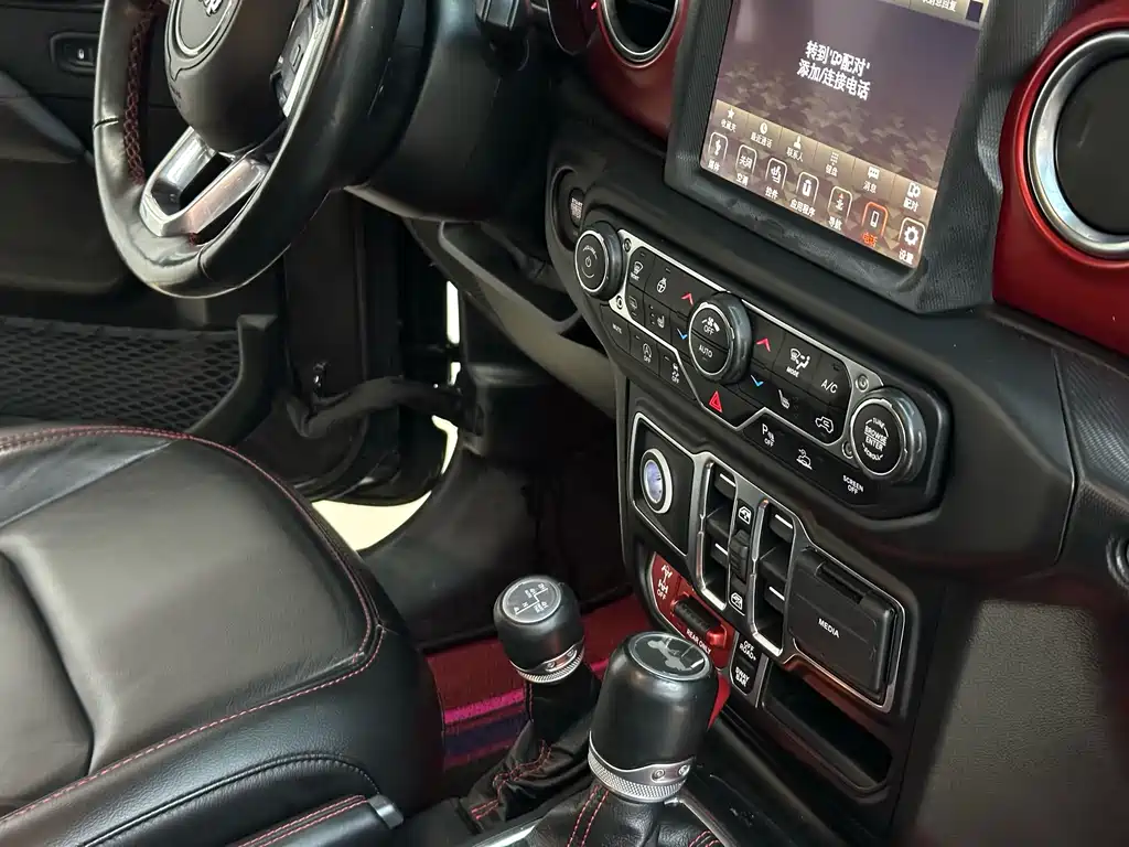Wrangler 2021 2.0T Robin Hood Four-Door Edition купить на сайте DeffCars