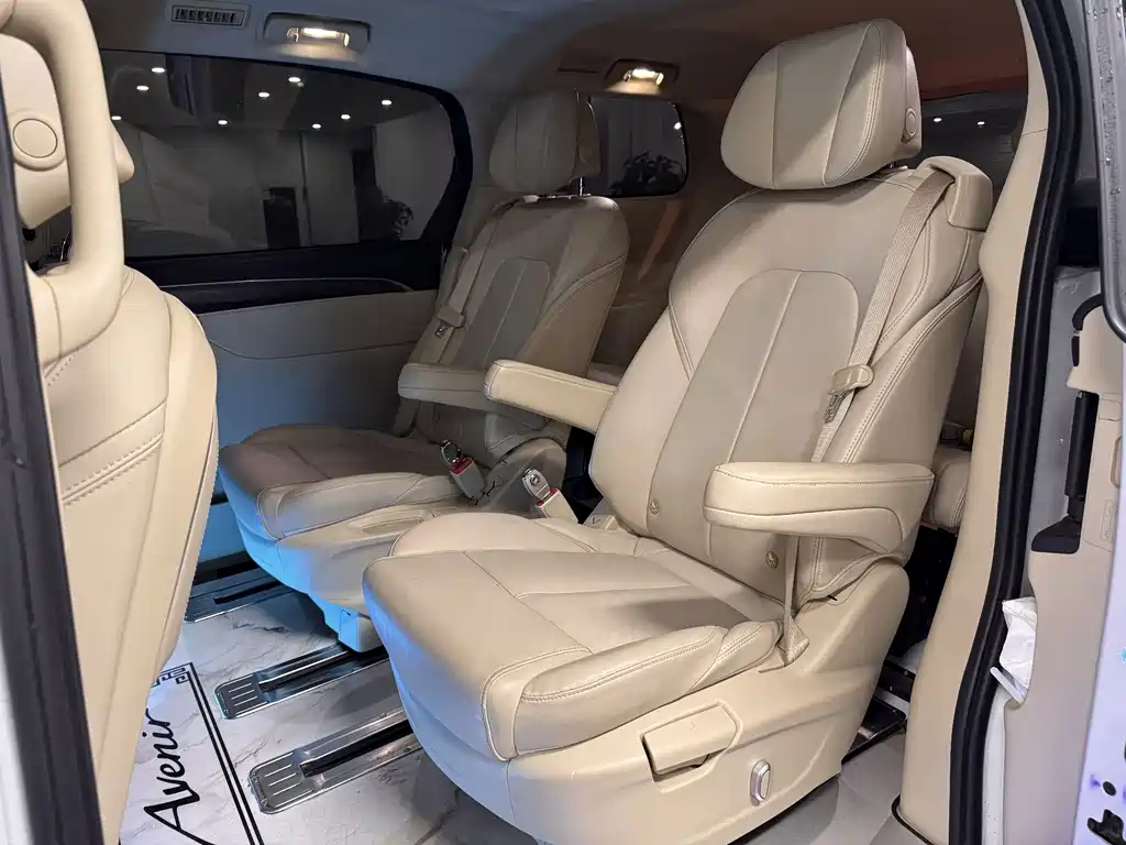 Buick GL8 2023 ES Lu Zun Exclusive Model купить на сайте DeffCars