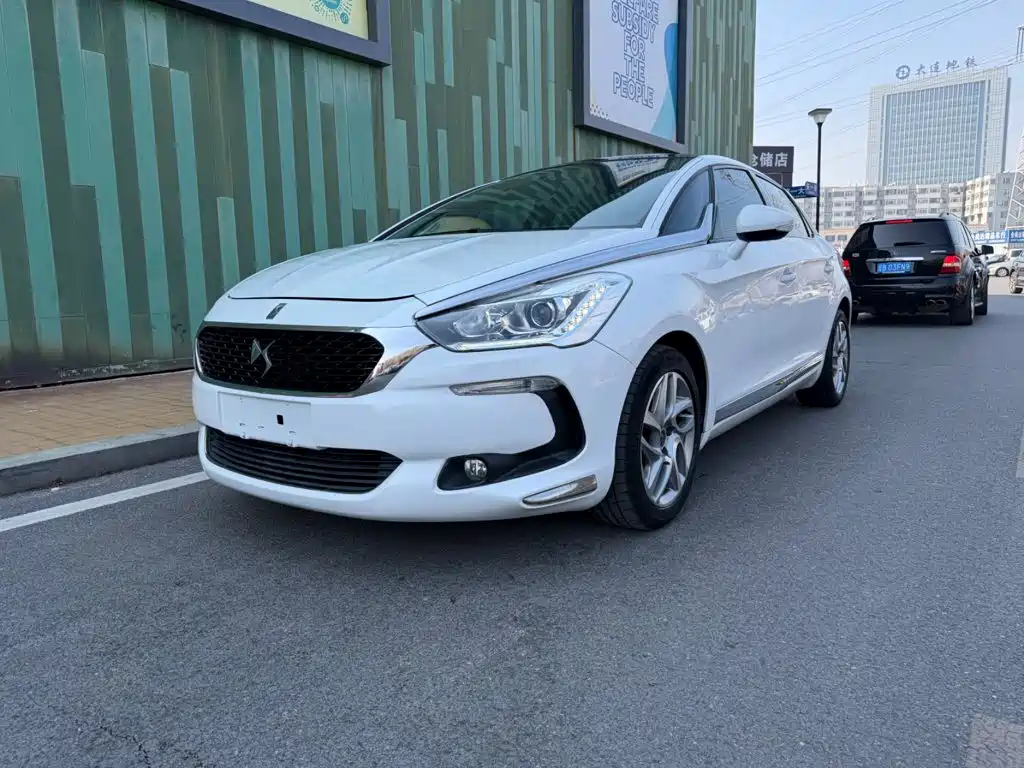 DS 5 2014 1.6T elegant version THP160 купить на сайте DeffCars