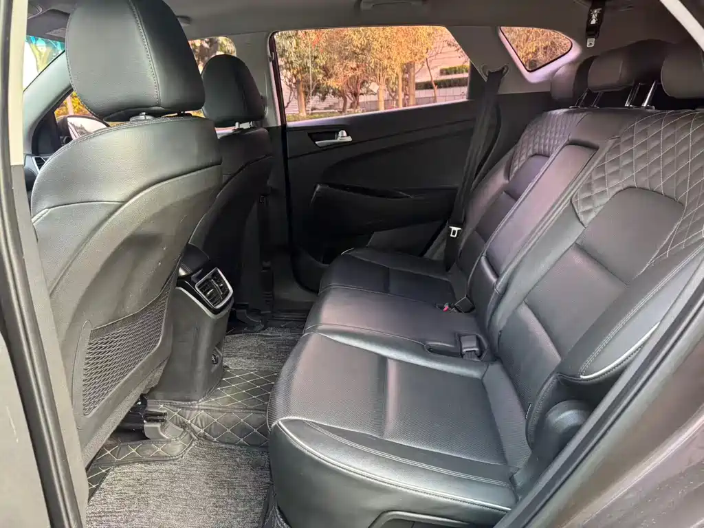 Tucson 2019 280TGDi dual-clutch two-wheel drive smart connected version National V купить на сайте DeffCars