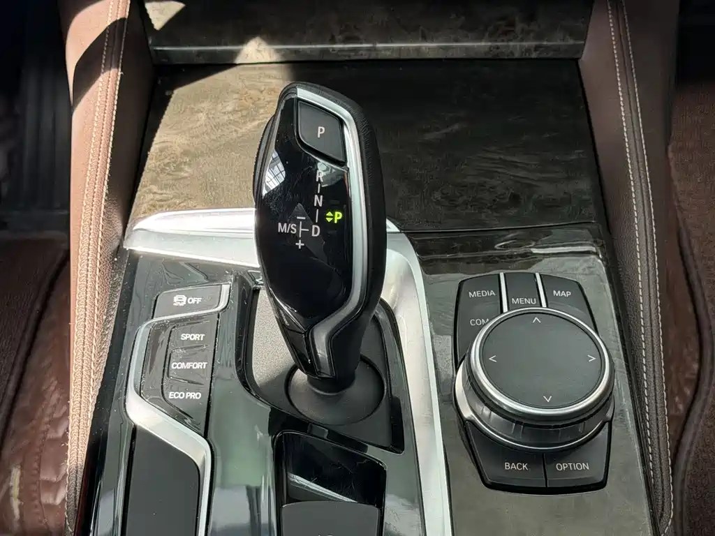 BMW 5 Series 2020 525Li M Sports Package купить на сайте DeffCars