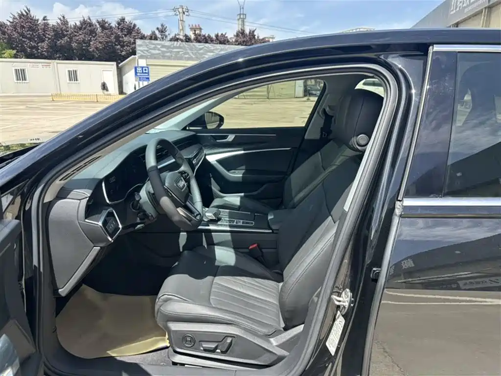 Audi A6L 2019 40 TFSI luxury and elegant model купить на сайте DeffCars