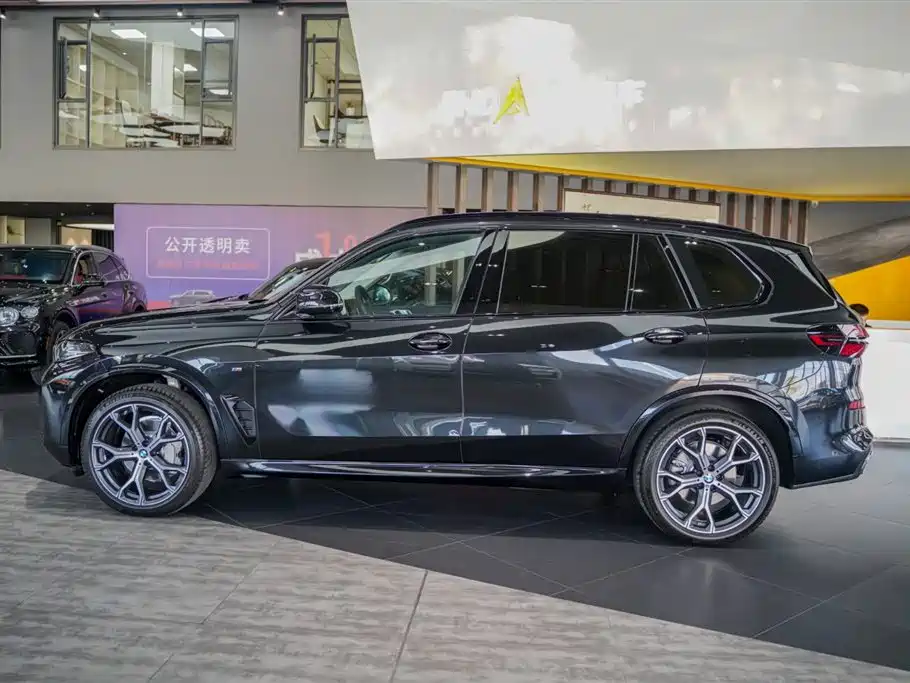 BMW X5 2023 xDrive 30Li Exclusive M Sports Night Package купить на сайте DeffCars